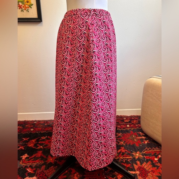 Vintage 70s Psychedelic Print A-Line Skirt – Pink & Black Swirls - Picture 7 of 8